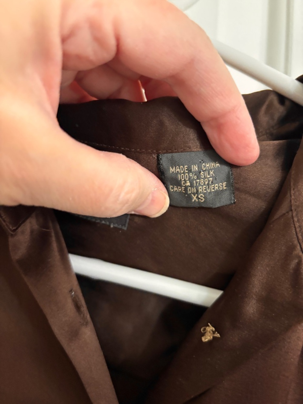 90s Vintage Banana Republic Brown Silk Button-Front Blouse Size XS - Picture 3 of 4